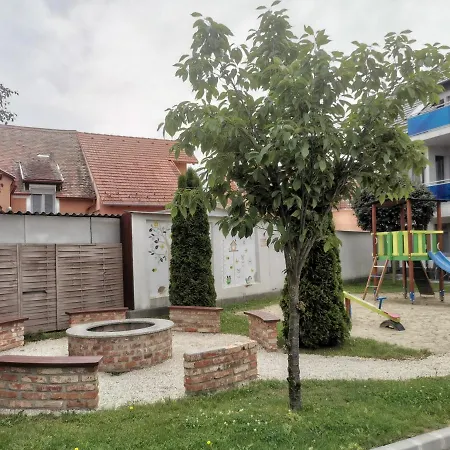 Szabo Lux Apartman Sarvar Exterior photo